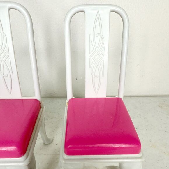 Vintage Barbie Furniture Set Of 2 White And Pink Dining Chairs - Picture 3 of 5